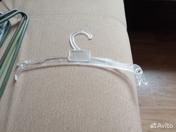 Продам для одежды и вешалки