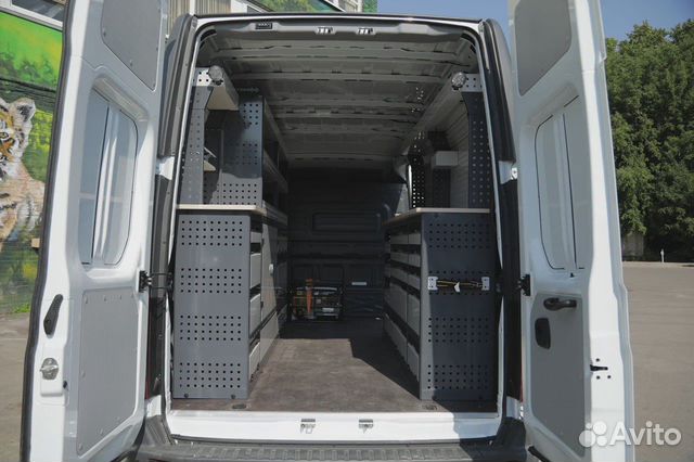 Мебель для передвижной мастерской