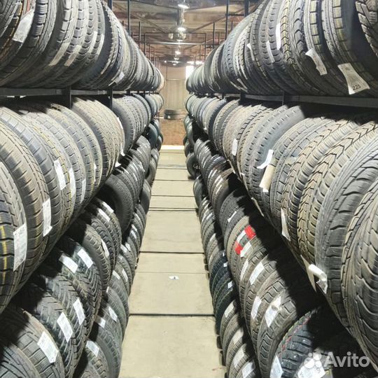 Bridgestone Blizzak VRX 215/60 R16 90L