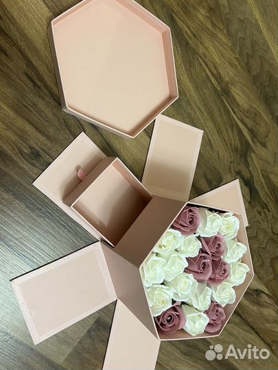 Коробка подарочная