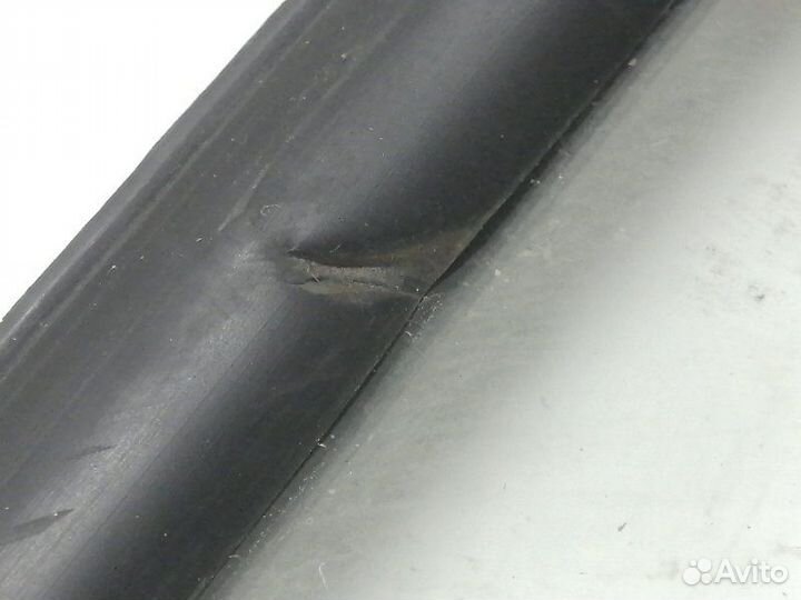 Стекло двери (форточка) заднее левое Mitsubishi