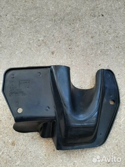 Кожух рулевой колонки Volkswagen Passat B6 BVY