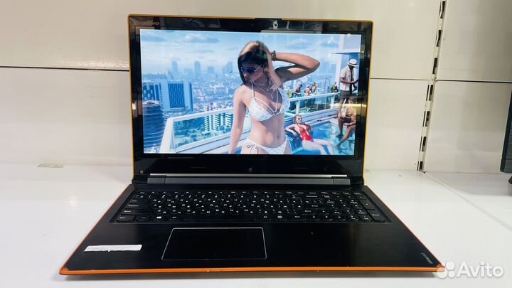 Lenovo core i3-4010U, RAM 4GB, GT 720M SSD128 K6