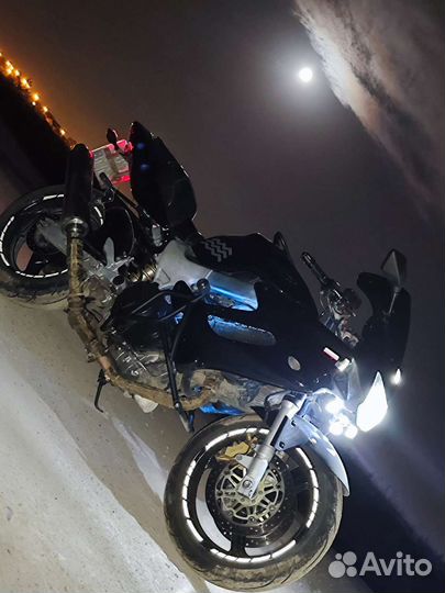Honda vtr1000f