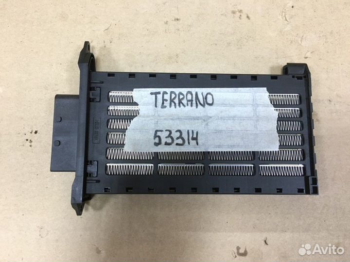 Штатный электроподогрев салона Nissan Terrano 3