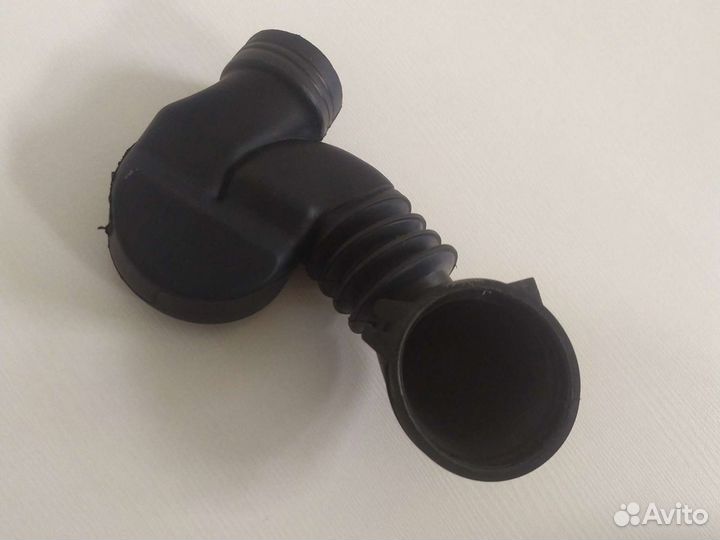 Патрубок дозатор-бак стиральной машины Bosch