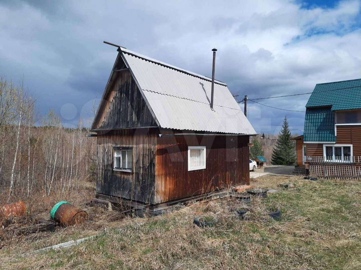 Дача 20 м² на участке 8,5 сот.