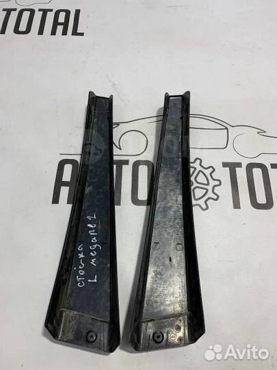 Накладка центральной стойки Renault Megane