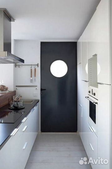 Дверь маятниковая