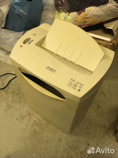 Уничтожитель бумаг, Шредер