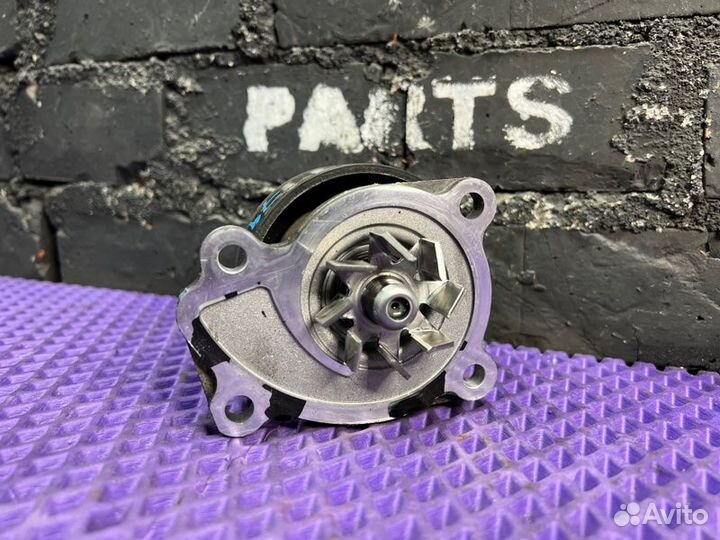 Помпа охлаждения Nissan Note E12-120393 HR12DDR