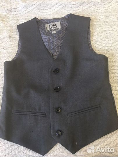 Школьный костюм