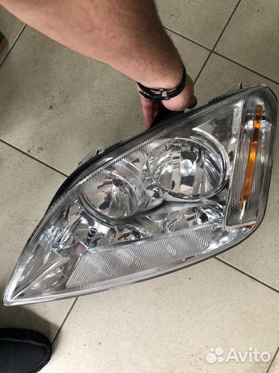 Фара левая Ford C-max