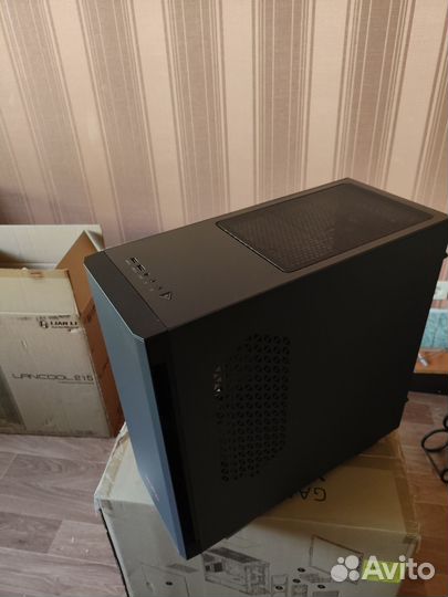 Корпус A-Data XPG invader