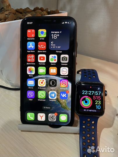 iPhone X с Apple Watch 3