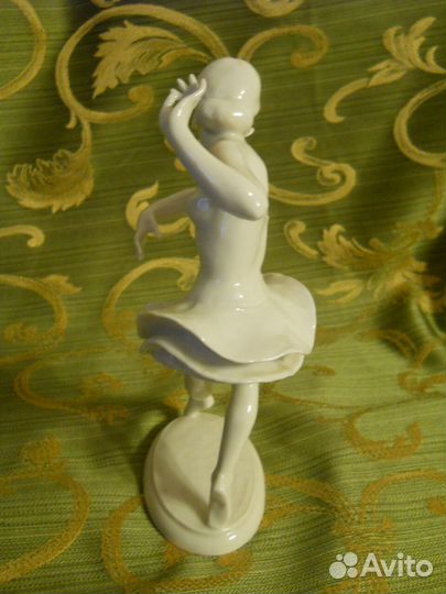 Фарфоровая статуэтка балерина hutschenreuther