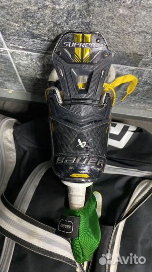 Хоккейные коньки bauer