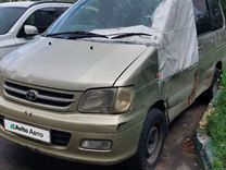 Toyota Town Ace Noah 2.0 AT, 2001, битый, 328 000 км, с пробегом, цена 120 000 руб.