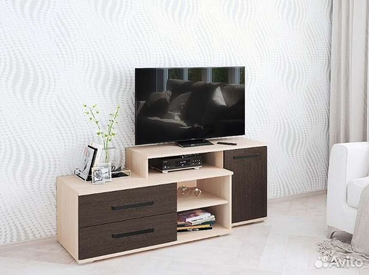 Тумба под телевизор Парус-3 Новая Со Склада