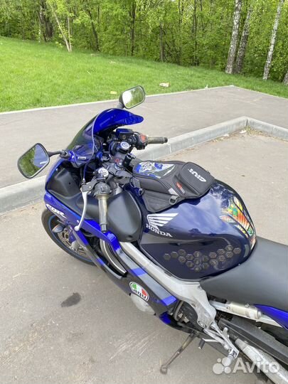 CBR 600 F4i