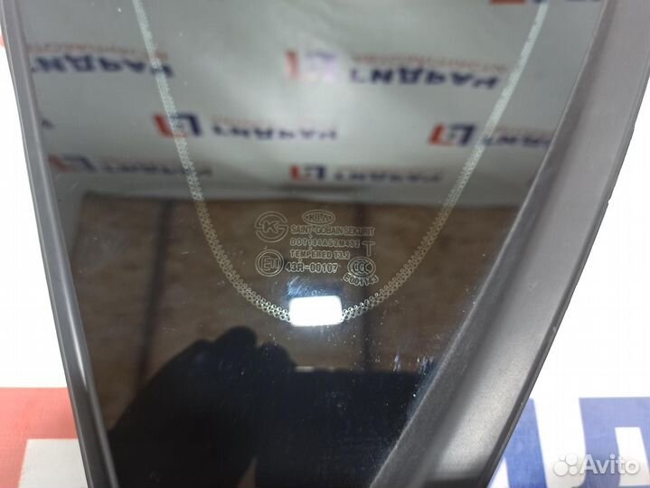 Стекло кузовное глухое левое Kia Soul 2 (PS) 87810