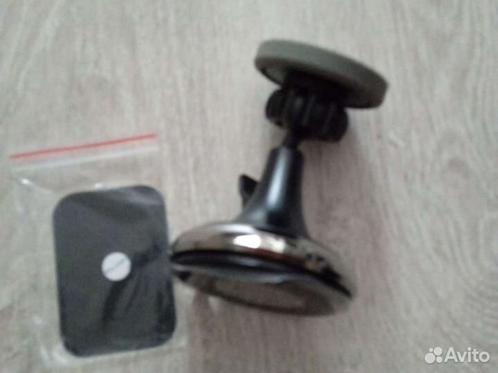 Держатель для телефона в машину