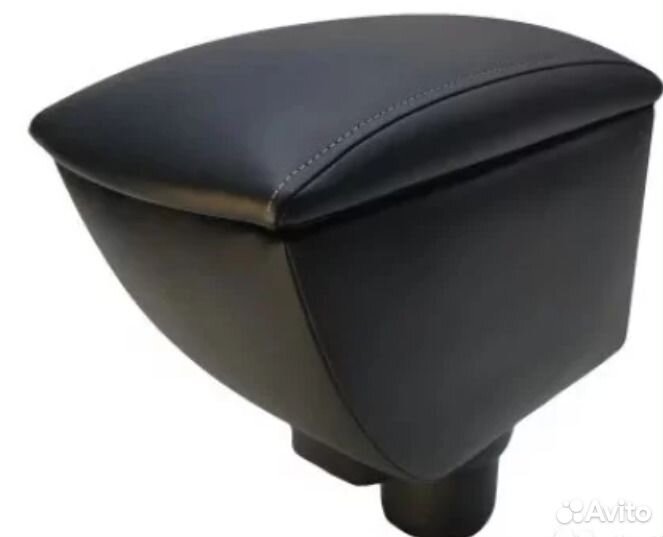 Подлокотник на Хендай Солярис в штатное место