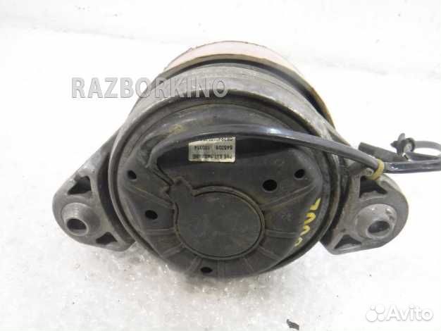 Подушка двигателя