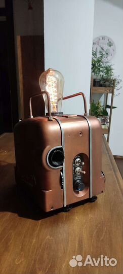 Светильник настольный