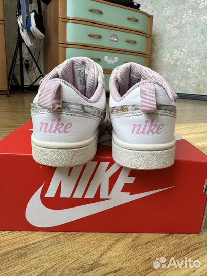 Кроссовки nike для девочки 3Y