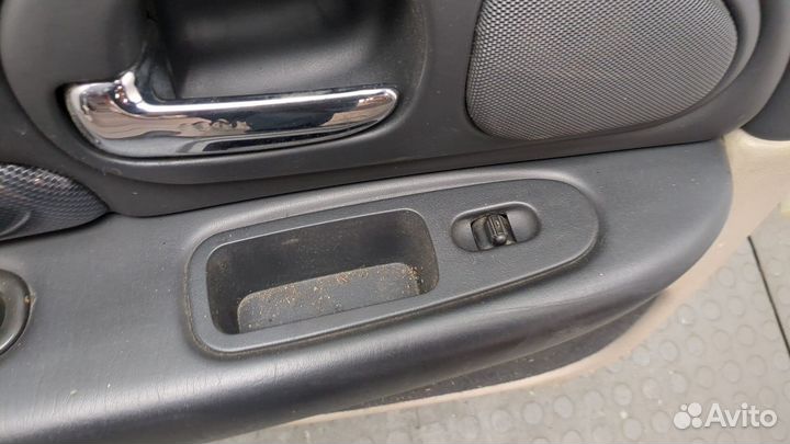 Дверь левая задняя Chrysler 300M, 2004