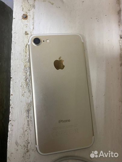 iPhone 7, 128 ГБ