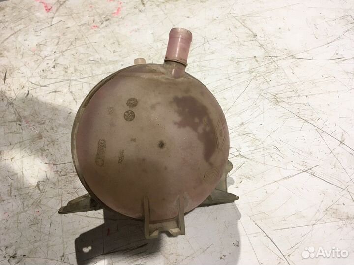 Бачок расширительный