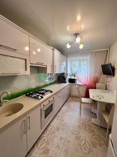 2-к. квартира, 52,5 м², 2/5 эт.