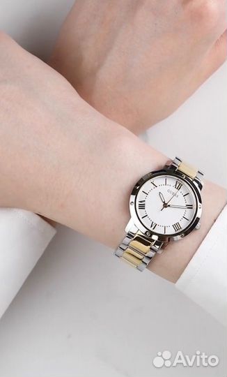 Наручные часы Guess