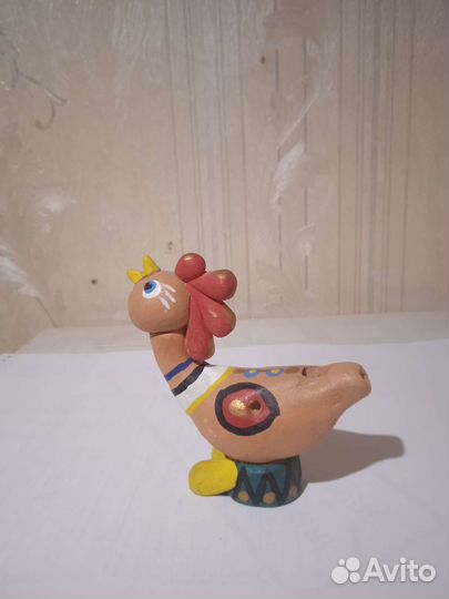 Глиняная свистулька петушок