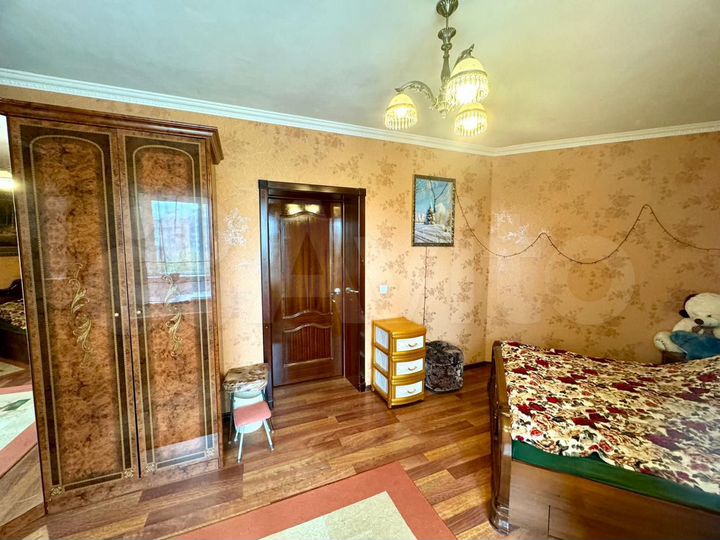 3-к. квартира, 92 м², 3/9 эт.