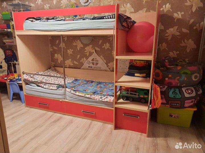 Детский гарнитур, кровать двухъярусная, шкаф