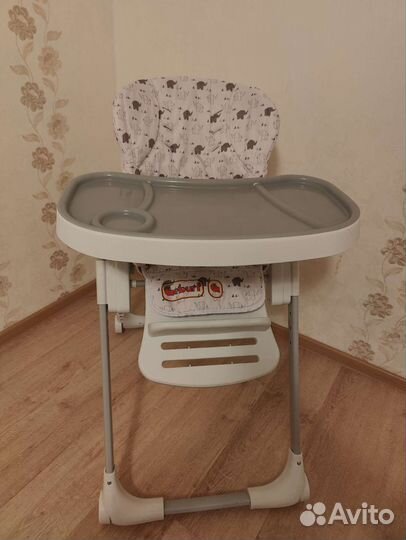 Детский столик для кормления