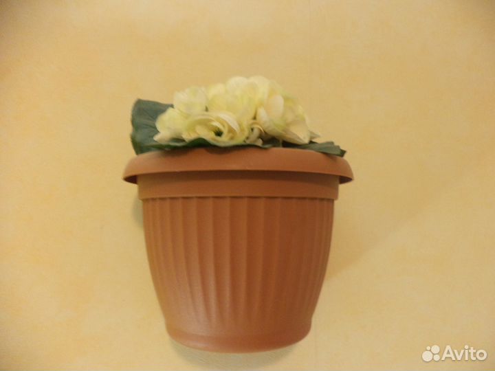 Вазоны настенные с цветком.Вышивка-12 знаков зодиа