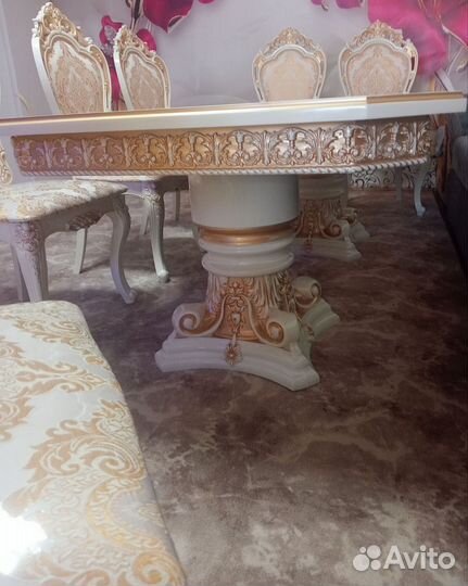 Стол, стулья