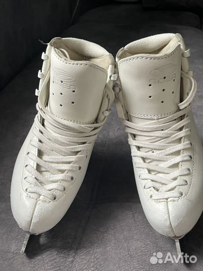 Фигурные коньки edea 200