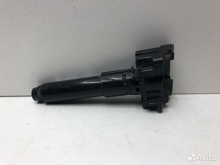 Форсунка омывателя фары Toyota Camry V50 2011-2017