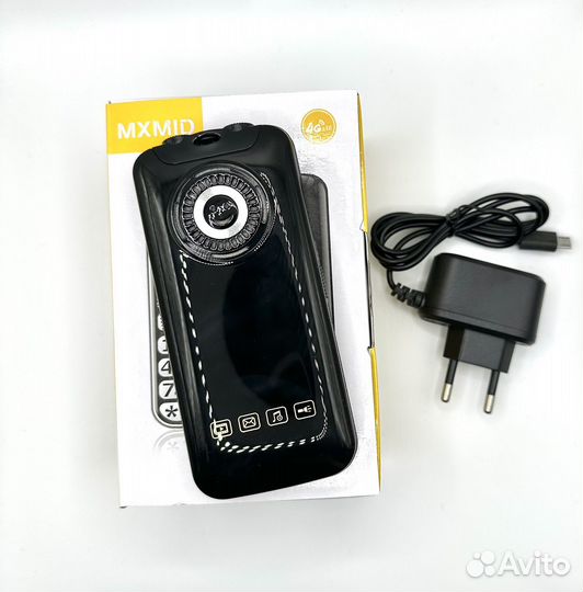 Кнопочный мобильный телефон для пожилых без камеры