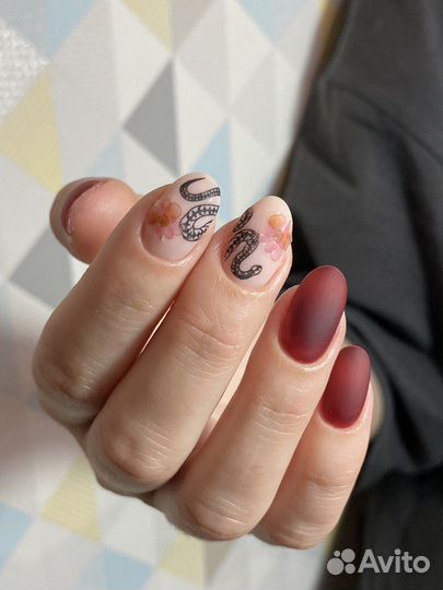 Маникюр на дому