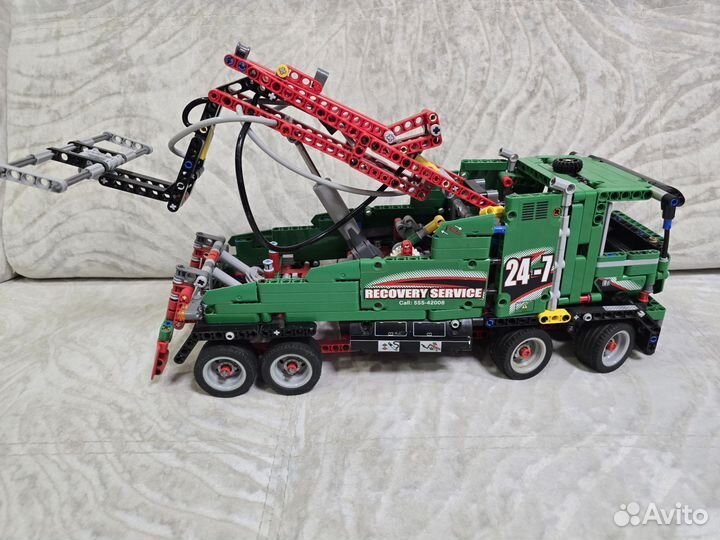 Машина техобстуживания Lego technic 42008 лего