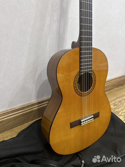 Гитара yamaha cs40