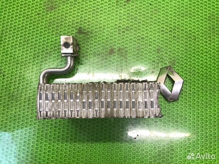 Испаритель кондиционера Renault Logan1