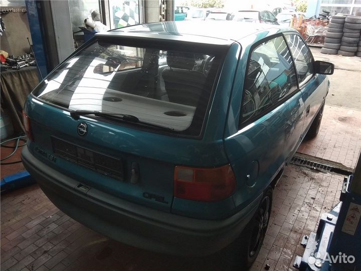 Разбор на запчасти Opel Astra F