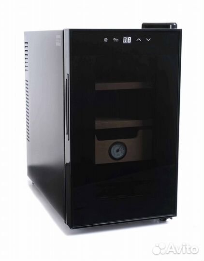 Хьюмидор-холодильник Howard Miller на 150 сигар